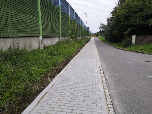 TDS, Chodník za tratí, Hrádek - I. etapa