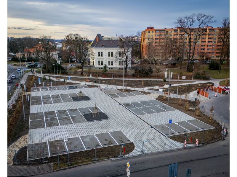 Parkoviště a park u Sekerovy vily - II, Frýdek Místek